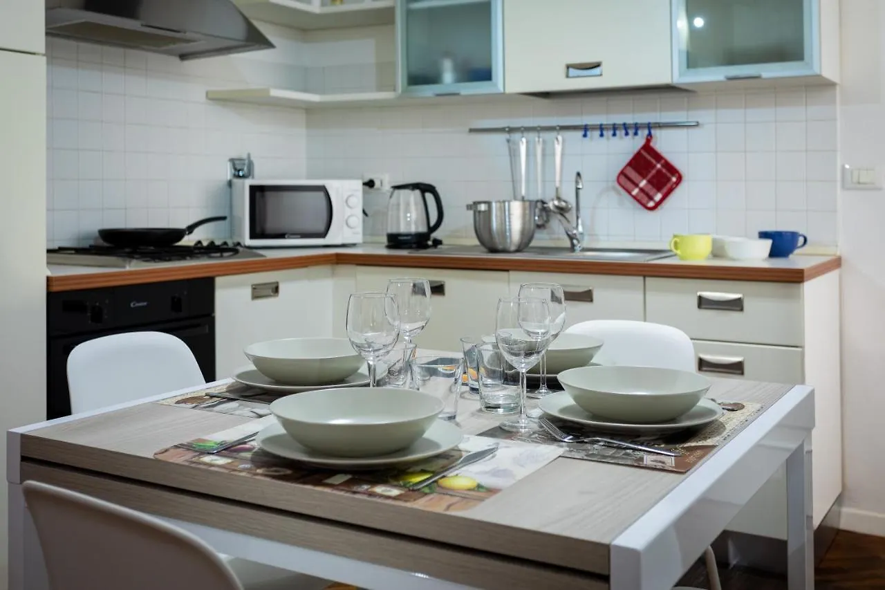Housmart Miramonte 3 Lägenhet Bologna
